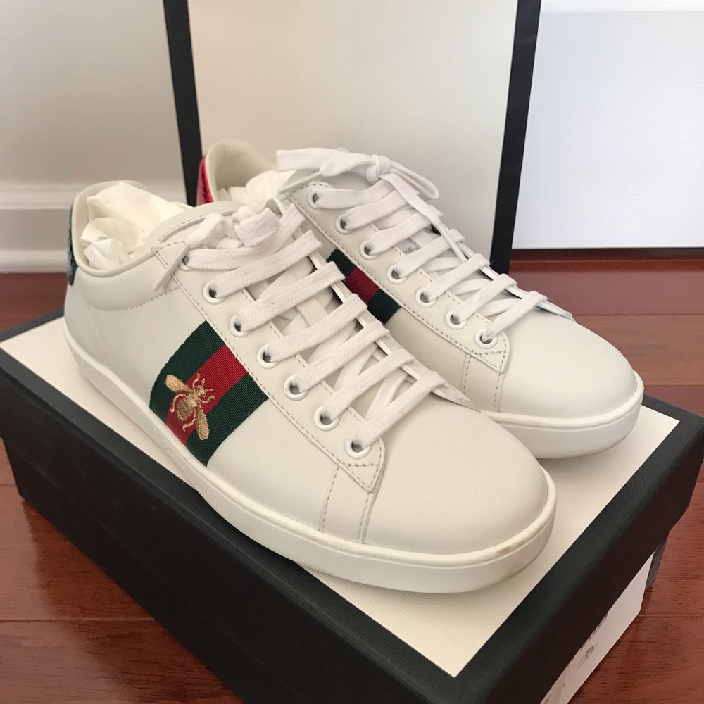 Authentic Gucci Ace Bee Sneakers 37 (fits like 38)